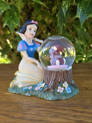 Vintage disney princess - disney, snow
