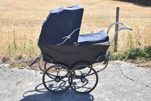 Vintage 1960s english coach - english,