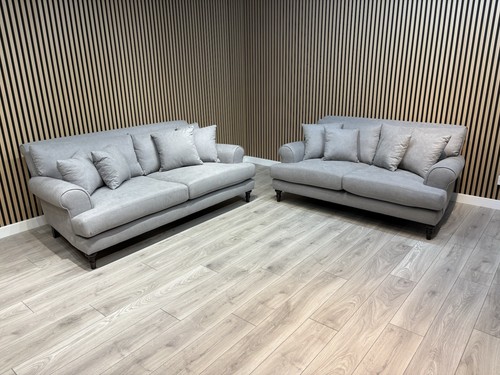 Laura ashley lynden - ashley, style