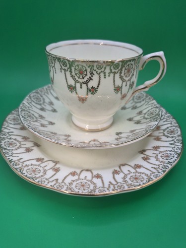 Salisbury bone china trio - trio, tea