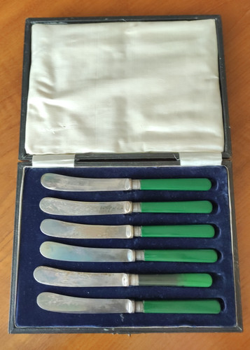 Antique 1918 butter - 1918, knives