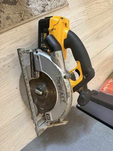 Dewalt dc300 circular saw 36v - dewalt,
