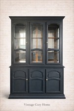 Stunning Black Glass Display