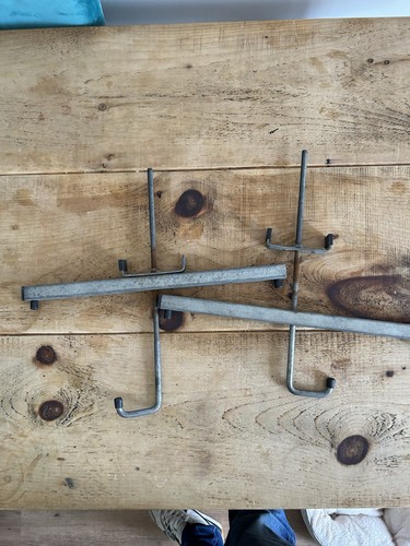 Universal ladder roof rack - roof,