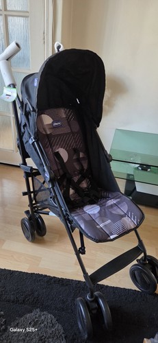 Brand new chicco pushchair - new,