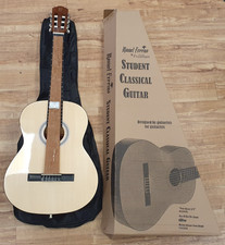 Manuel Ferrino By Freshman PSG44 6-String Classical Acoustic Guitar