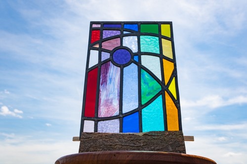 Stunning multicoloured leaded - stunning,