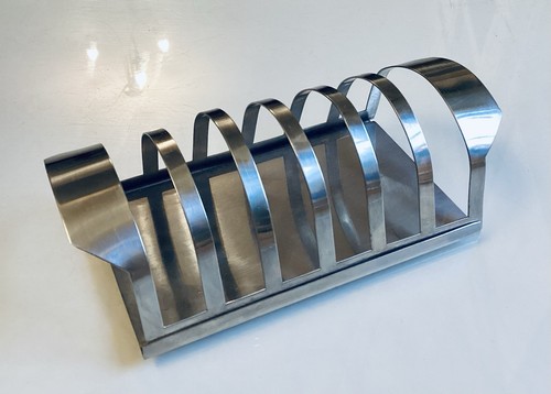 Arne jacobsen designed - arne,