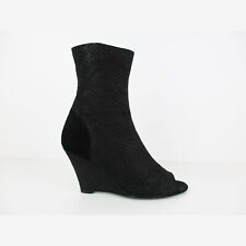 STUNNING WOMENS ACNE LEATHER