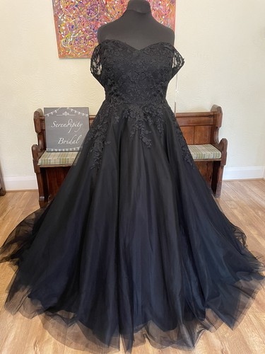 White studio bridal black - studio,