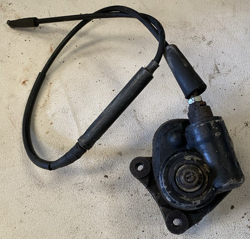 Suzuki front caliper - front,