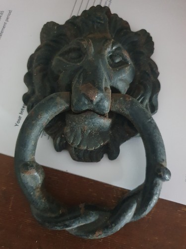 Vintage cast iron lion - iron, head