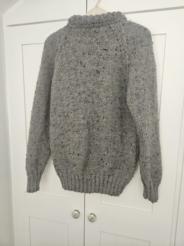 Mans handknitted sweater a - mans, in