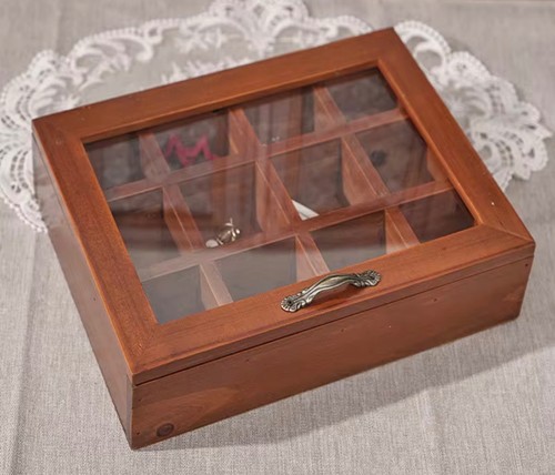 Vintage solid wood jewelry - , box