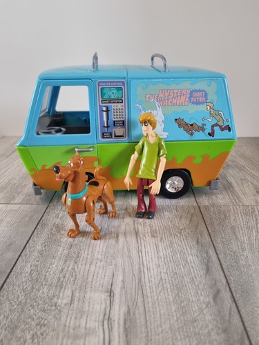 Scooby doo mystery machine - scooby,