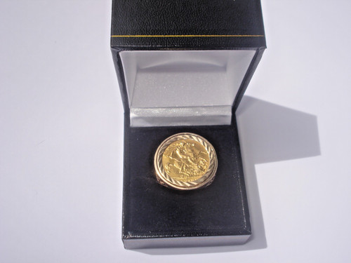 22ct solid gold - gold, sovereign
