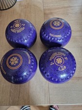 set of indoor / outdoor bowls