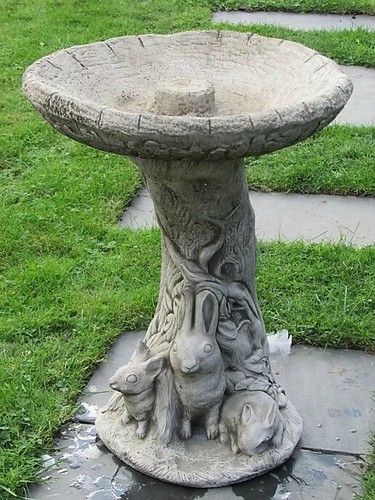 Stone concrete rabbit bird - rabbit,