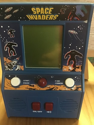 Space invaders game mini - space,