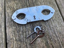 STAINLESS STEEL THUMB-CUFFS