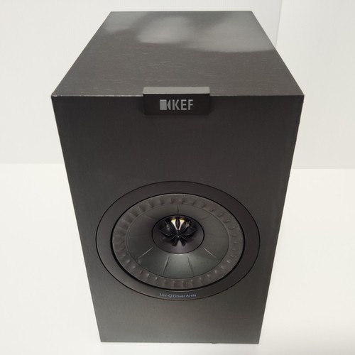 Kef q150 bookshelf speakers - kef,