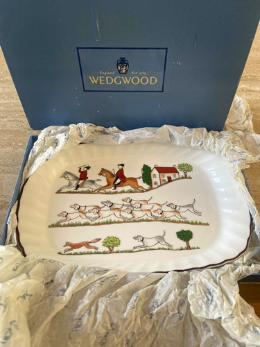Wedgwood hunting scene oval - hunting,