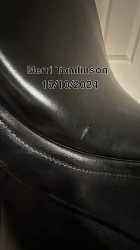 Black bates caprilli - black,