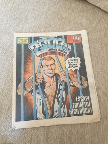 2000ad prog 299 judge dredd - judge,