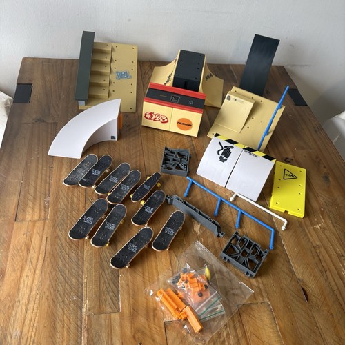 Tech deck skate park ramps - skate,
