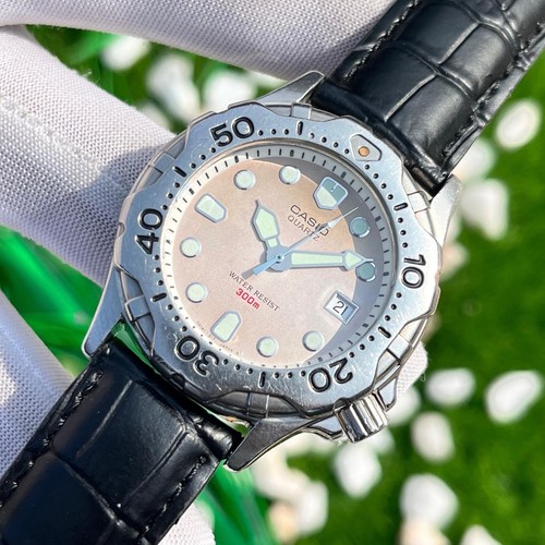 Vintage casio salmon - casio, dial