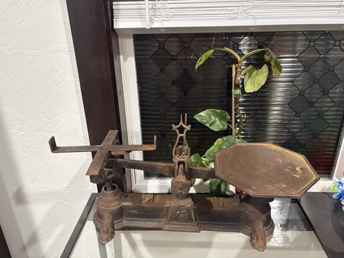 Antique cast iron - iron, balance