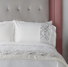 JM by Julien Macdonald Deco