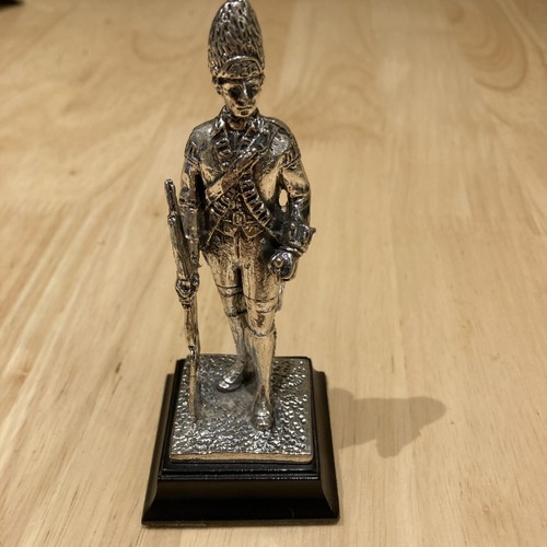 Royal hampshire grenadier - royal,