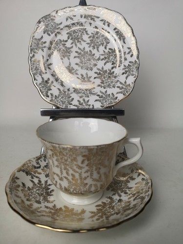 Royal vale bone china trio - vale,