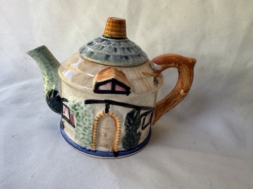 Antique thatched cottage ware - ,