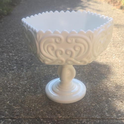 Antique atterbury white milk - antique,