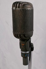 vintage STC 4033A Ribbon / Dynamic Microphone good working condition with xlr 