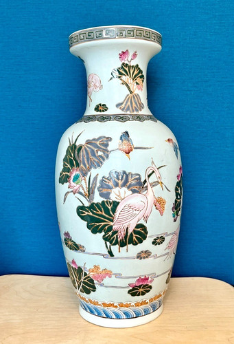 Large oriental style ceramic - large,