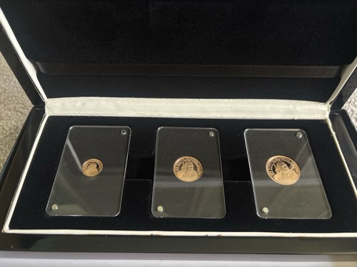 Gold sovereign set - 3, winston