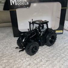 Marge Models New Holland