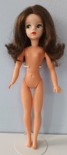 Brunette Centre Part Sindy
