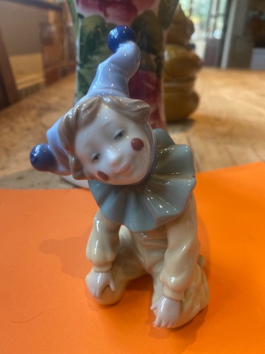 Nao lladro joy - by, 1067