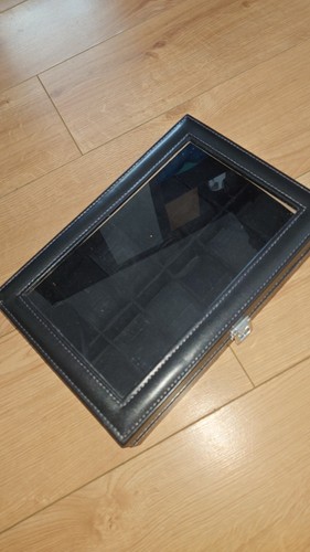 Watch display case - 12, slots