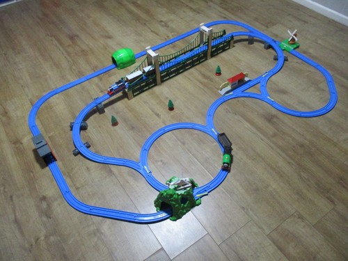 Tomy trackmaster thomas the - trackmaster,