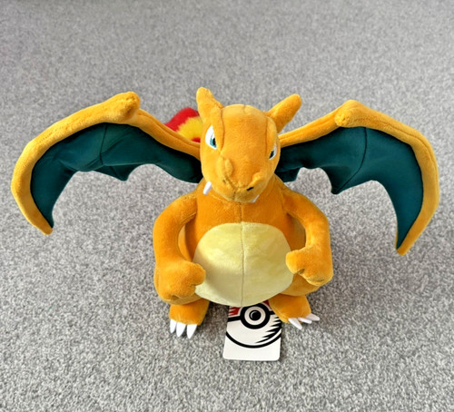 Charizard official pokemon - official,