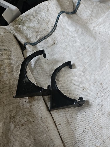 Polypipe black half round - ,