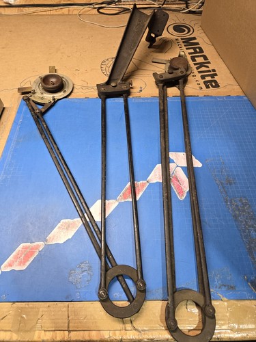 Two vintage universal - two, (2)