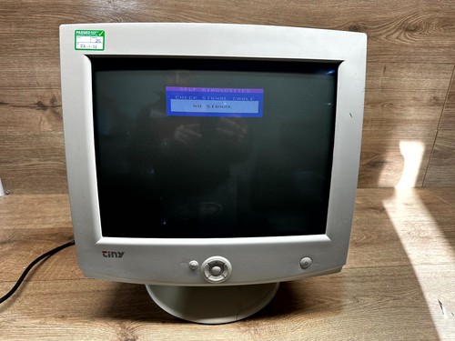 Tiny 775n 17n crt computer - 775n, 17n-p