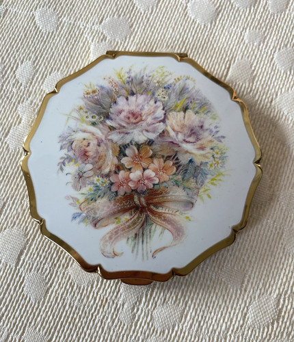 Vintage stratton powder - vintage,
