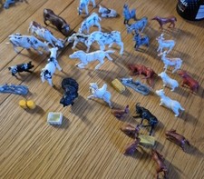 A Vintage Bundle of 31 Farm